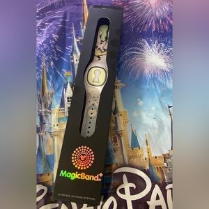 2022 Disney Parks MagicBand+ MagicBand Plus New Tinkerbell Tinker Peter Pan